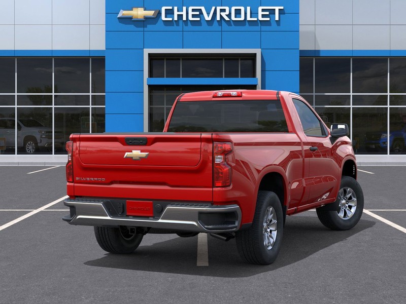 Chevrolet Silverado 1500 Vehicle Full-screen Gallery Image 4