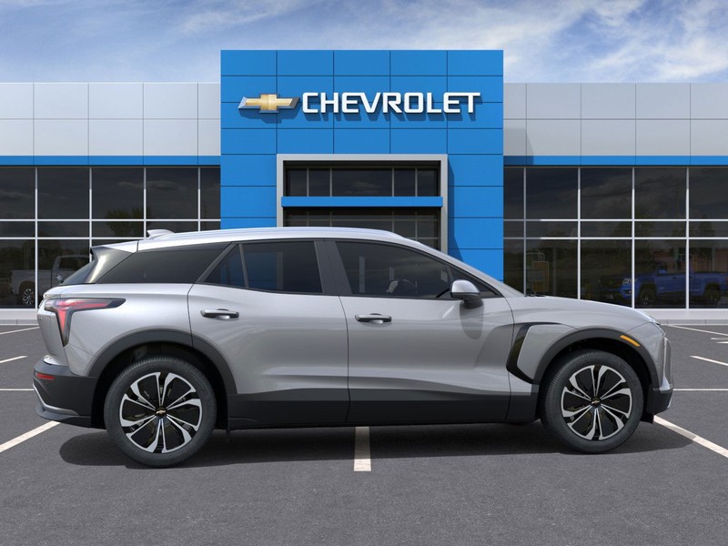 Chevrolet Blazer EV Vehicle Full-screen Gallery Image 5