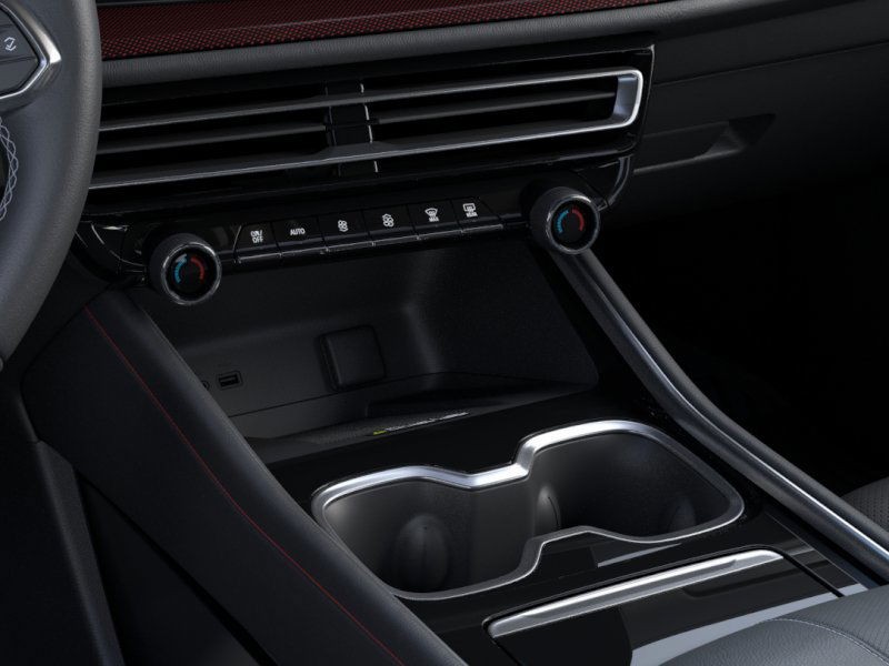 Chevrolet Traverse Vehicle Full-screen Gallery Image 23