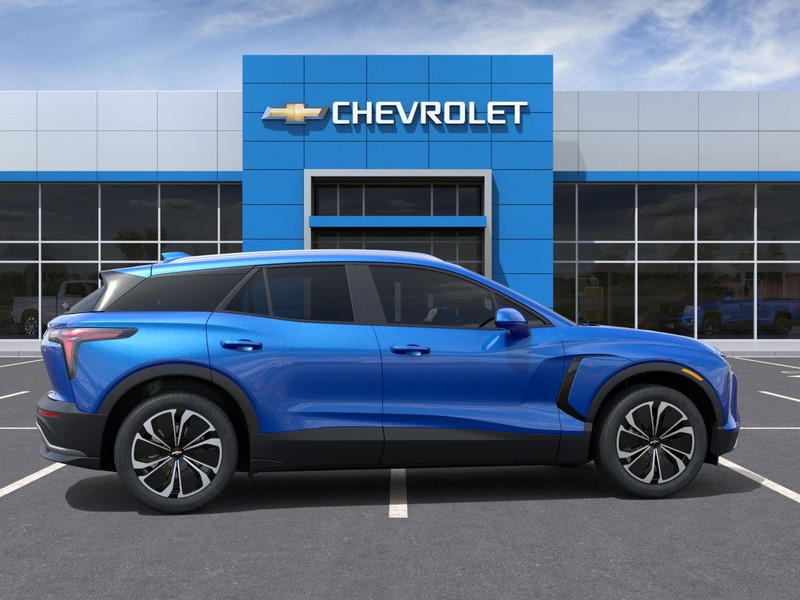 Chevrolet Blazer EV Vehicle Full-screen Gallery Image 5