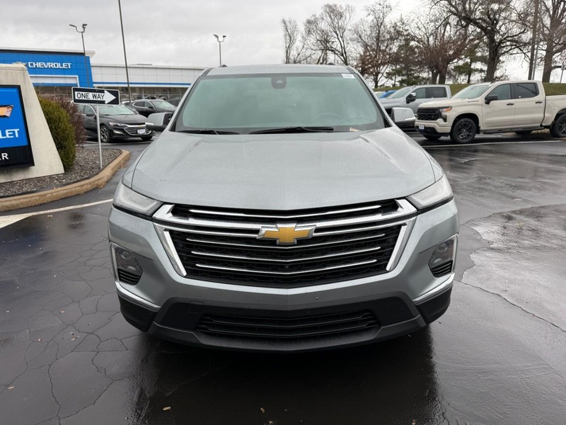 Chevrolet Traverse Vehicle Full-screen Gallery Image 10