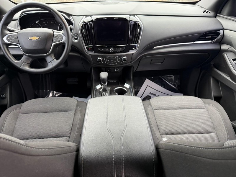 Chevrolet Traverse Vehicle Full-screen Gallery Image 13