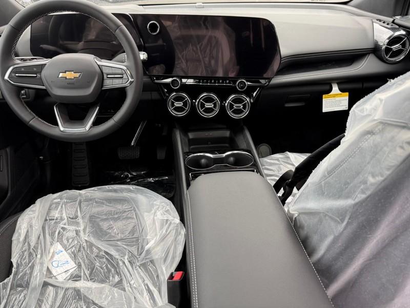 Chevrolet Blazer EV Vehicle Full-screen Gallery Image 6