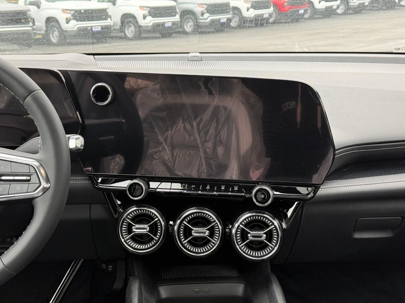 Chevrolet Blazer EV Vehicle Full-screen Gallery Image 8