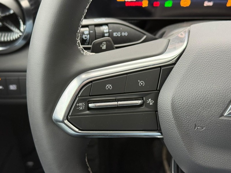 Chevrolet Blazer EV Vehicle Full-screen Gallery Image 12