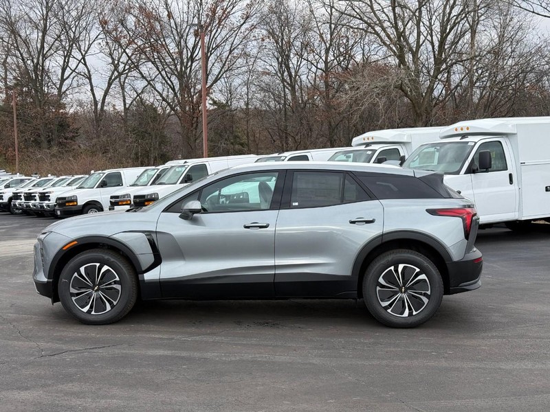 Chevrolet Blazer EV Vehicle Full-screen Gallery Image 2