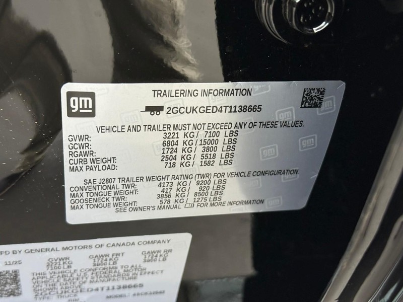 Chevrolet Silverado 1500 Vehicle Full-screen Gallery Image 17