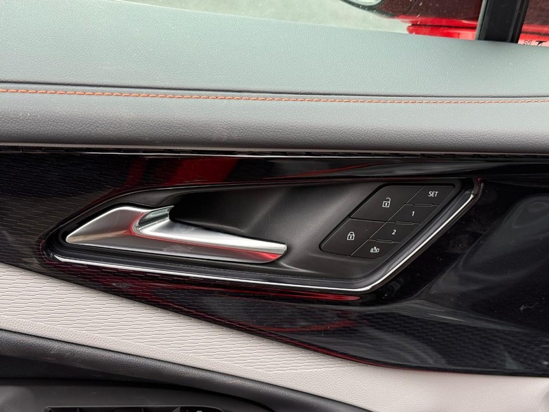 Chevrolet Blazer EV Vehicle Full-screen Gallery Image 12