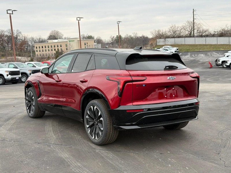 Chevrolet Blazer EV Vehicle Full-screen Gallery Image 3