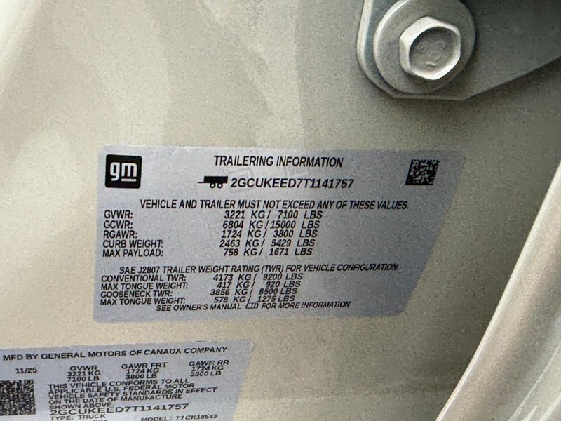 Chevrolet Silverado 1500 Vehicle Full-screen Gallery Image 18