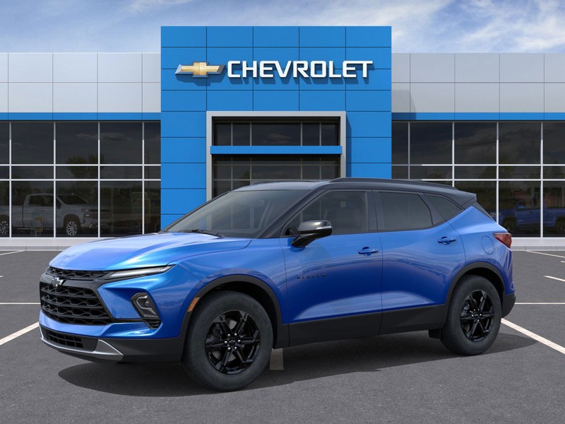 Chevrolet Blazer Vehicle Full-screen Gallery Image 2