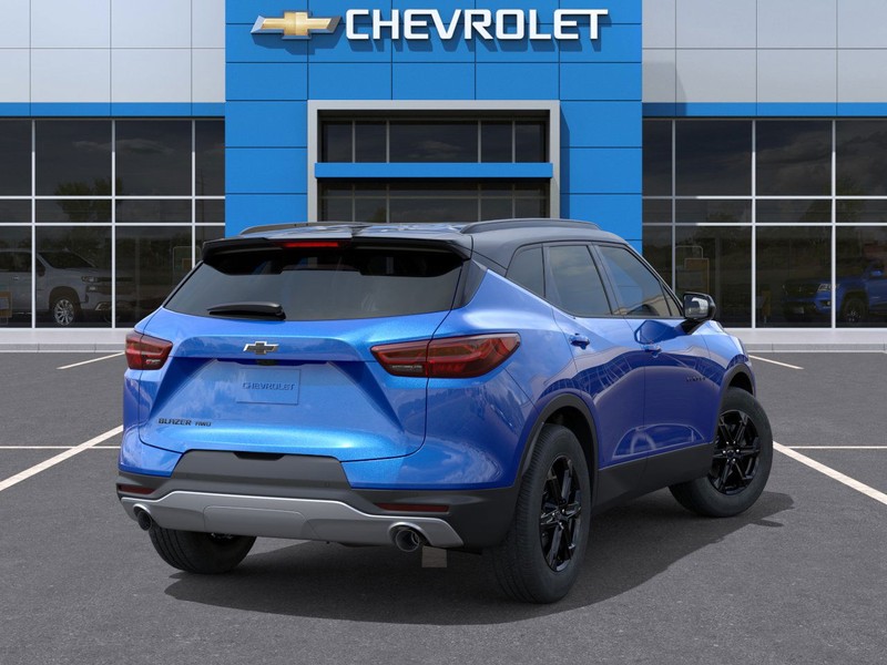 Chevrolet Blazer Vehicle Full-screen Gallery Image 4