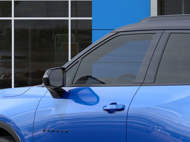 Chevrolet Blazer Vehicle Full-screen Gallery Image 12