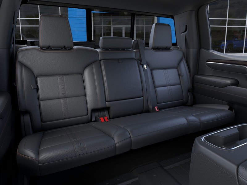 Chevrolet Silverado 1500 Vehicle Full-screen Gallery Image 17