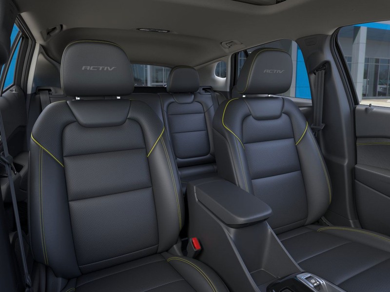 Chevrolet Trax Vehicle Full-screen Gallery Image 16