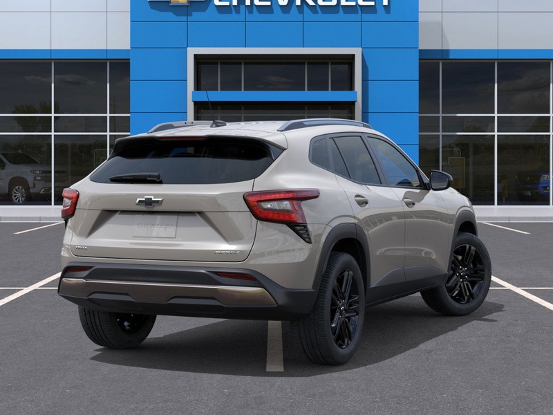 Chevrolet Trax Vehicle Full-screen Gallery Image 4