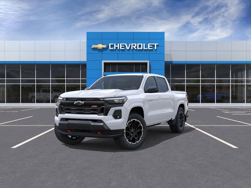 Chevrolet Colorado Vehicle Full-screen Gallery Image 8