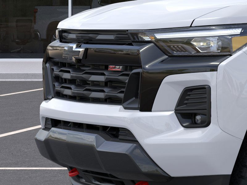 Chevrolet Colorado Vehicle Full-screen Gallery Image 13