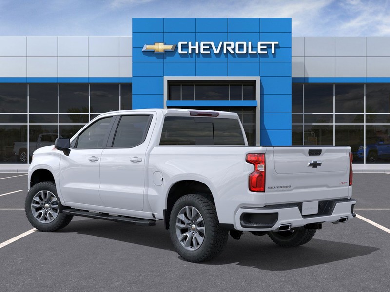 Chevrolet Silverado 1500 Vehicle Full-screen Gallery Image 3