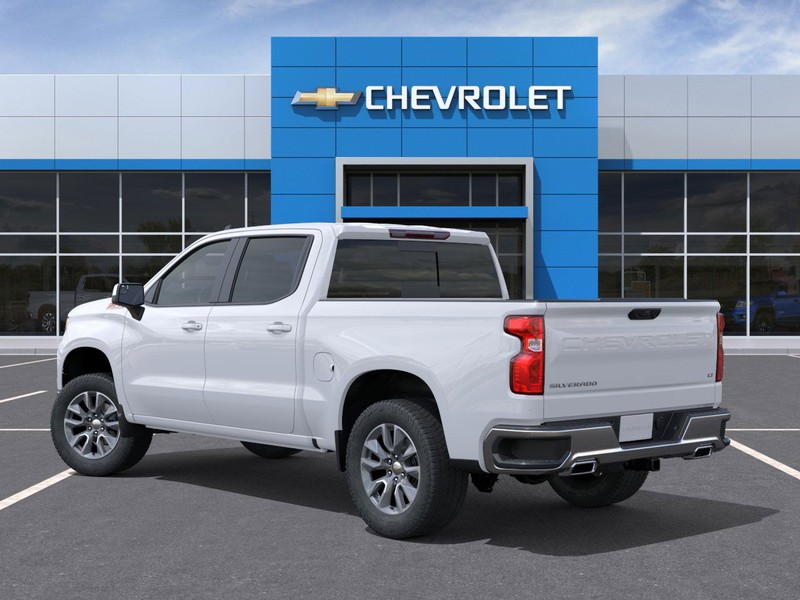 Chevrolet Silverado 1500 Vehicle Full-screen Gallery Image 3