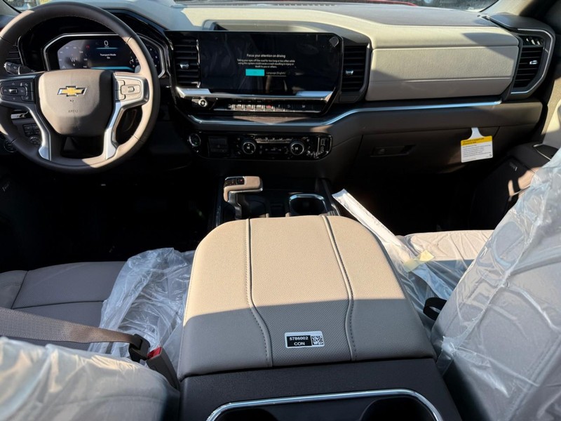 Chevrolet Silverado 1500 Vehicle Full-screen Gallery Image 7