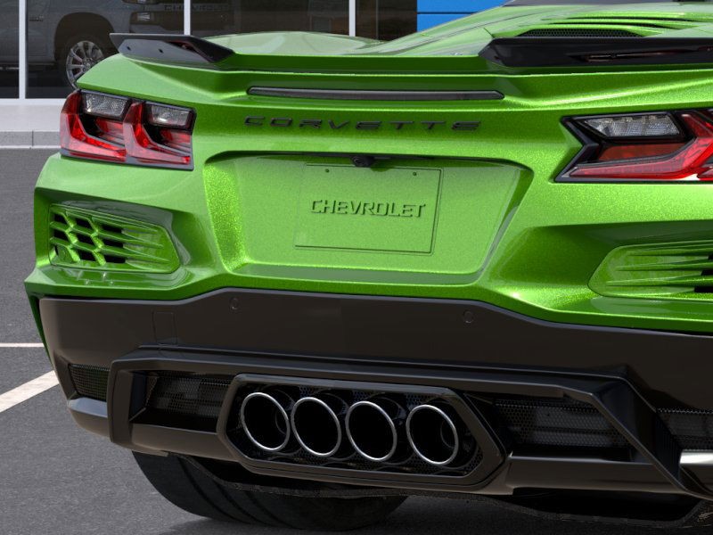 Chevrolet Corvette Vehicle Full-screen Gallery Image 14