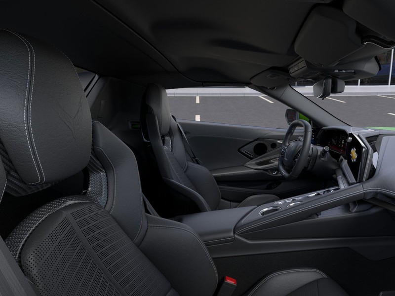 Chevrolet Corvette Vehicle Full-screen Gallery Image 17