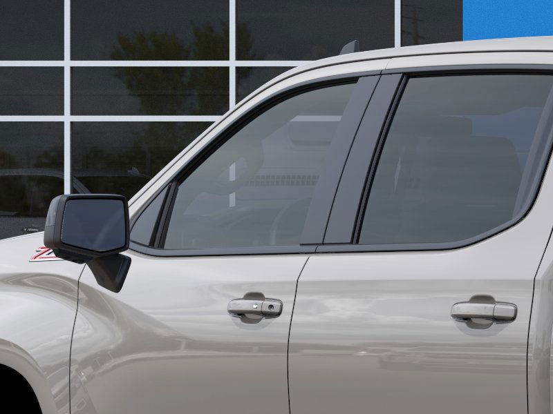 Chevrolet Silverado 1500 Vehicle Full-screen Gallery Image 12