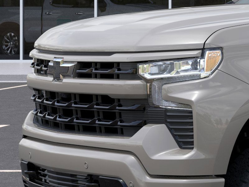 Chevrolet Silverado 1500 Vehicle Full-screen Gallery Image 13