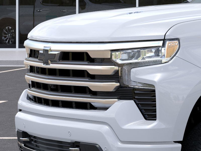 Chevrolet Silverado 1500 Vehicle Full-screen Gallery Image 13