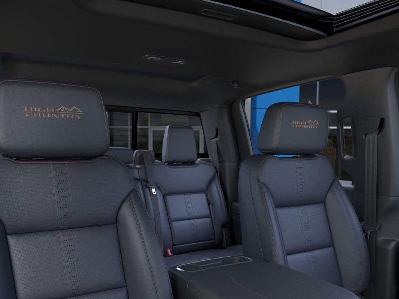 Chevrolet Silverado 1500 Vehicle Full-screen Gallery Image 24