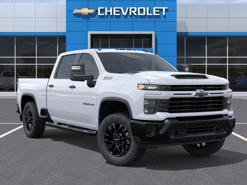 Chevrolet Silverado 2500HD Vehicle Full-screen Gallery Image 7