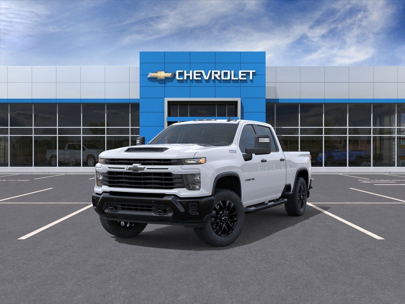 Chevrolet Silverado 2500HD Vehicle Full-screen Gallery Image 8