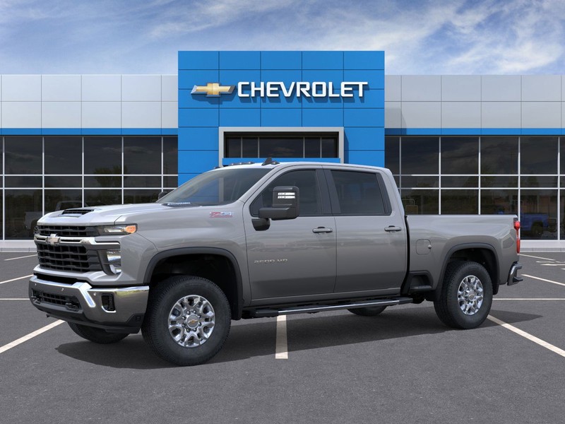 Chevrolet Silverado 2500HD Vehicle Full-screen Gallery Image 2