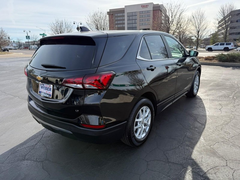 Chevrolet Equinox Vehicle Full-screen Gallery Image 7