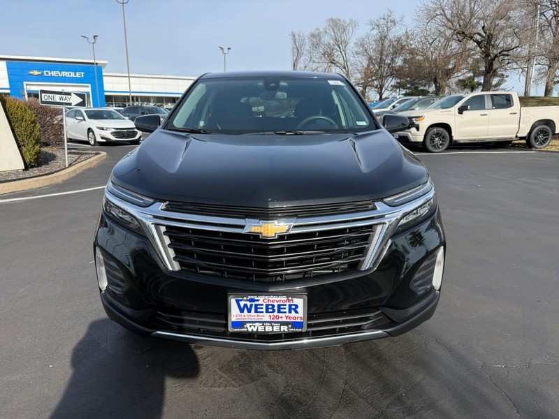 Chevrolet Equinox Vehicle Full-screen Gallery Image 8