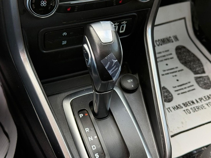 Ford EcoSport Vehicle Full-screen Gallery Image 22