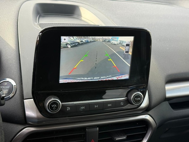 Ford EcoSport Vehicle Full-screen Gallery Image 24