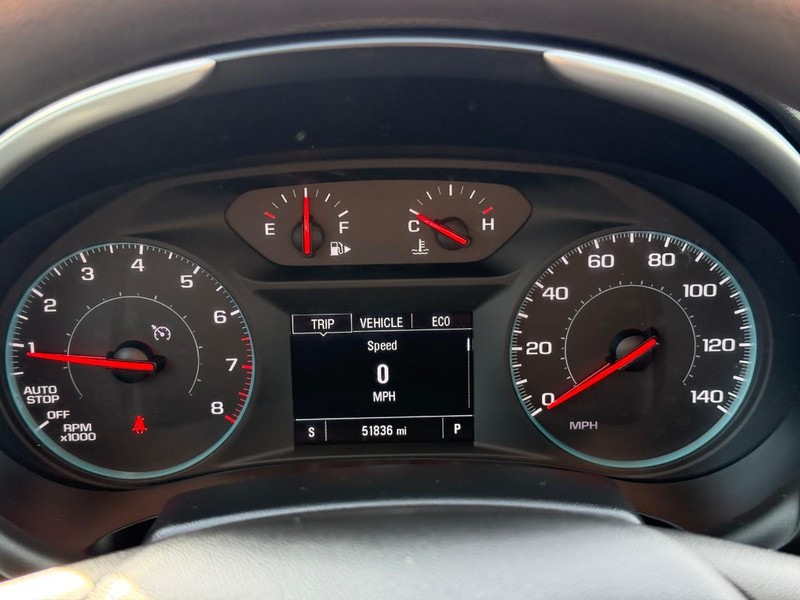 Chevrolet Malibu Vehicle Full-screen Gallery Image 21