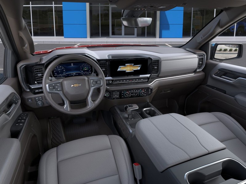 Chevrolet Silverado 1500 Vehicle Full-screen Gallery Image 15
