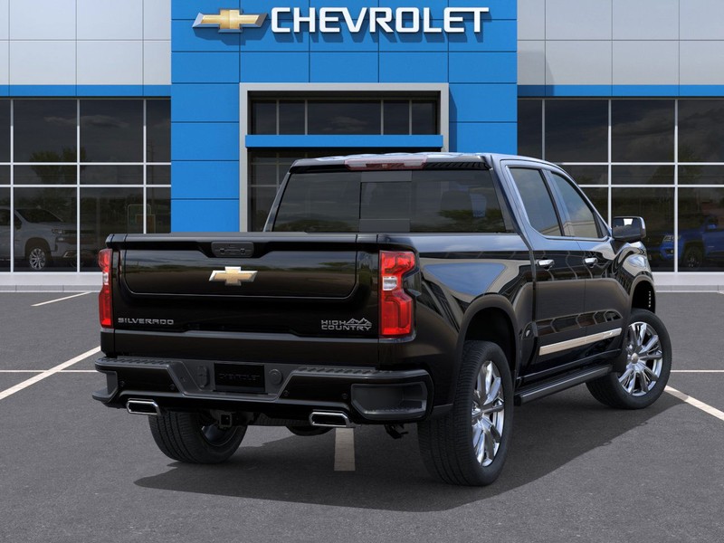 Chevrolet Silverado 1500 Vehicle Full-screen Gallery Image 4