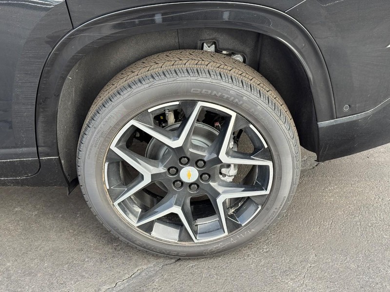 Chevrolet Traverse Vehicle Full-screen Gallery Image 4