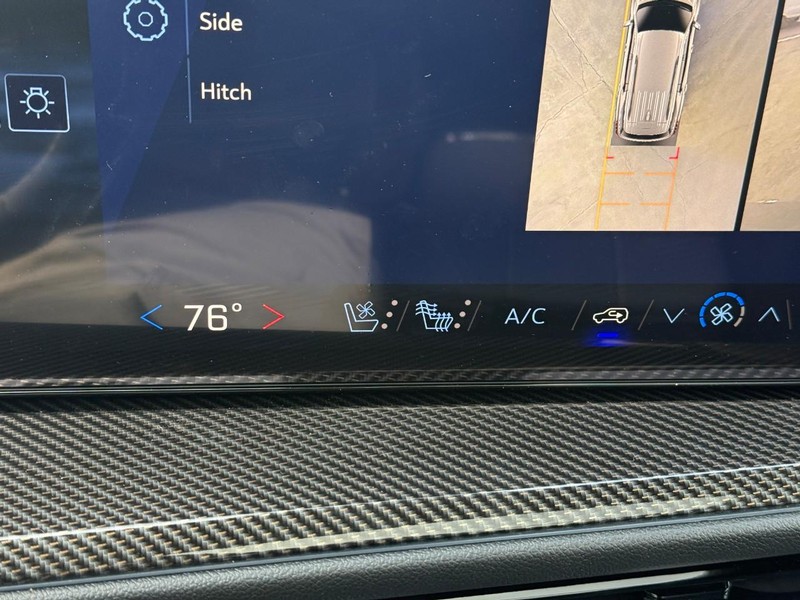 Chevrolet Traverse Vehicle Full-screen Gallery Image 19