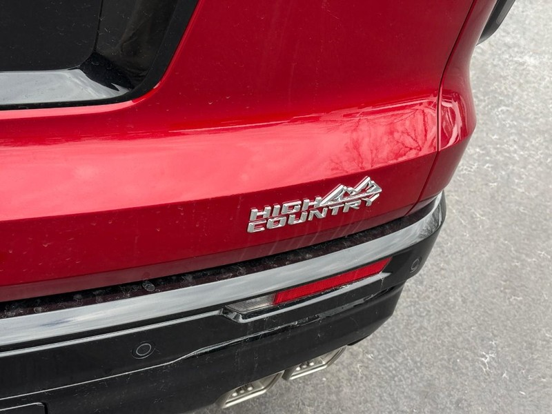 Chevrolet Traverse Vehicle Full-screen Gallery Image 6