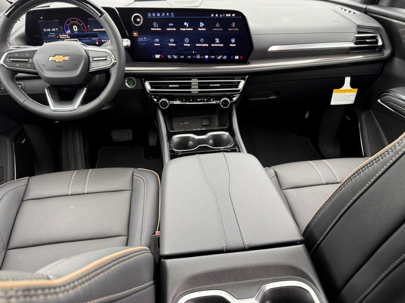 Chevrolet Traverse Vehicle Full-screen Gallery Image 9