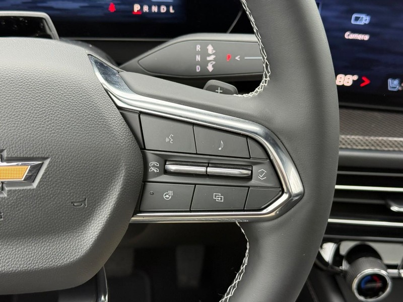 Chevrolet Traverse Vehicle Full-screen Gallery Image 18