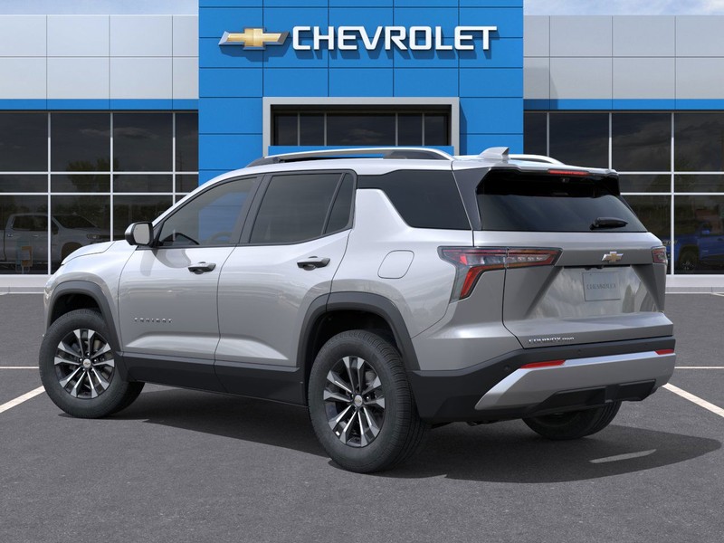 Chevrolet Equinox Vehicle Full-screen Gallery Image 3