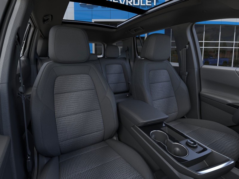 Chevrolet Equinox Vehicle Full-screen Gallery Image 16