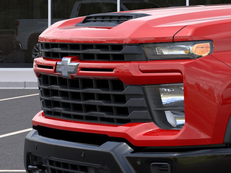 Chevrolet Silverado 2500HD Vehicle Full-screen Gallery Image 13