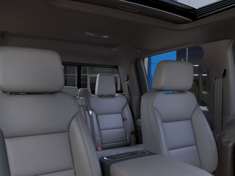 Chevrolet Silverado 1500 Vehicle Full-screen Gallery Image 24